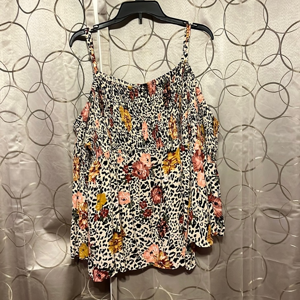Size 4 torrid cold shoulder animal print and floral top